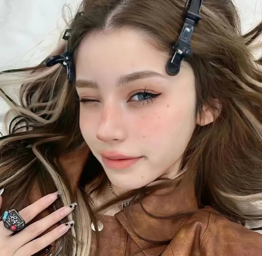 乌鸦小姐与蜥蜴先生